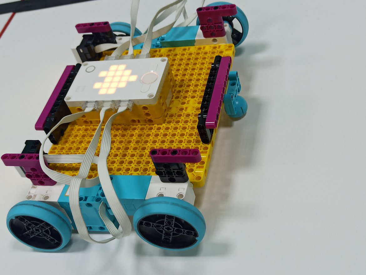 LEGO SpikePrime в центре «Точка Роста»