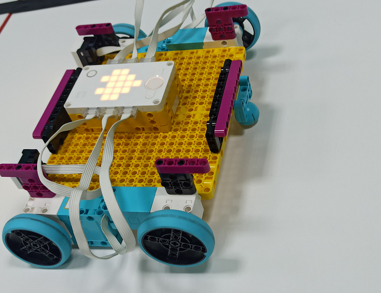 LEGO SpikePrime в центре «Точка Роста»
