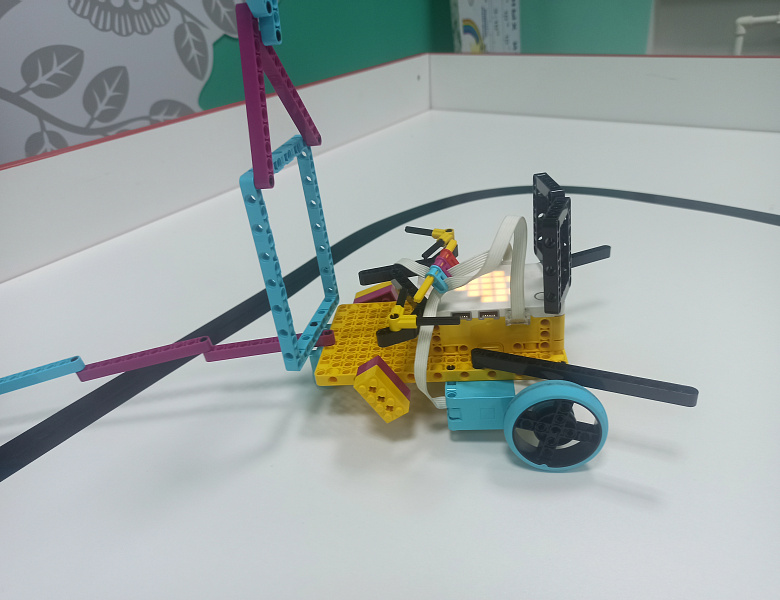 LEGO SpikePrime в центре «Точка Роста»
