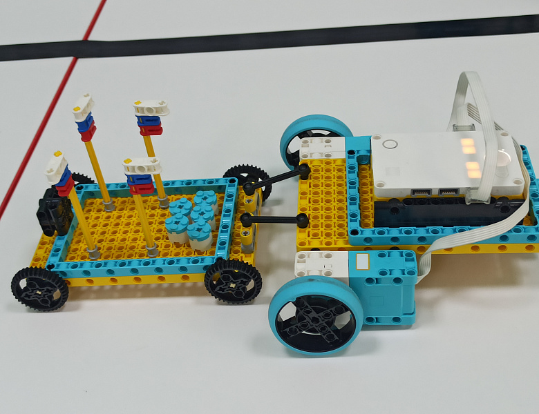 LEGO SpikePrime в центре «Точка Роста»