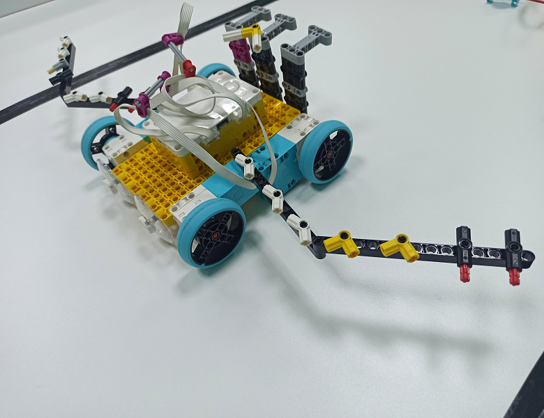 LEGO SpikePrime в центре «Точка Роста»